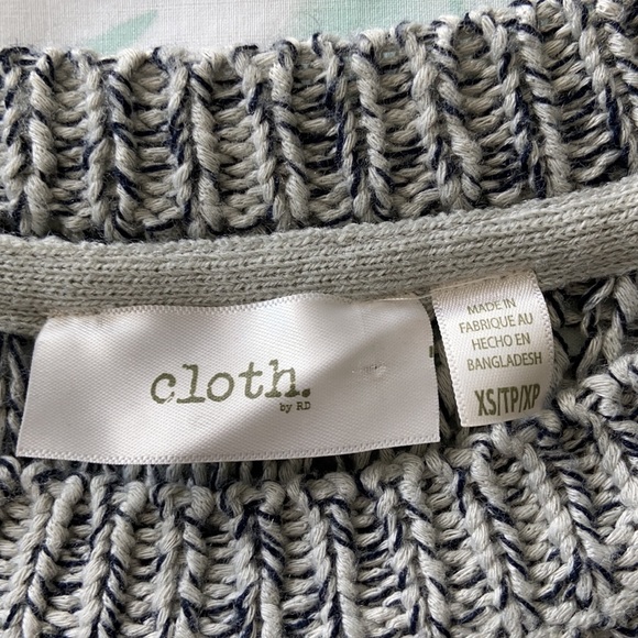 Open shoulder sweater - Picture 5 of 6